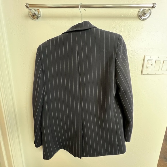 ARITZIA Babaton Status Blazer - Picture 4 of 4